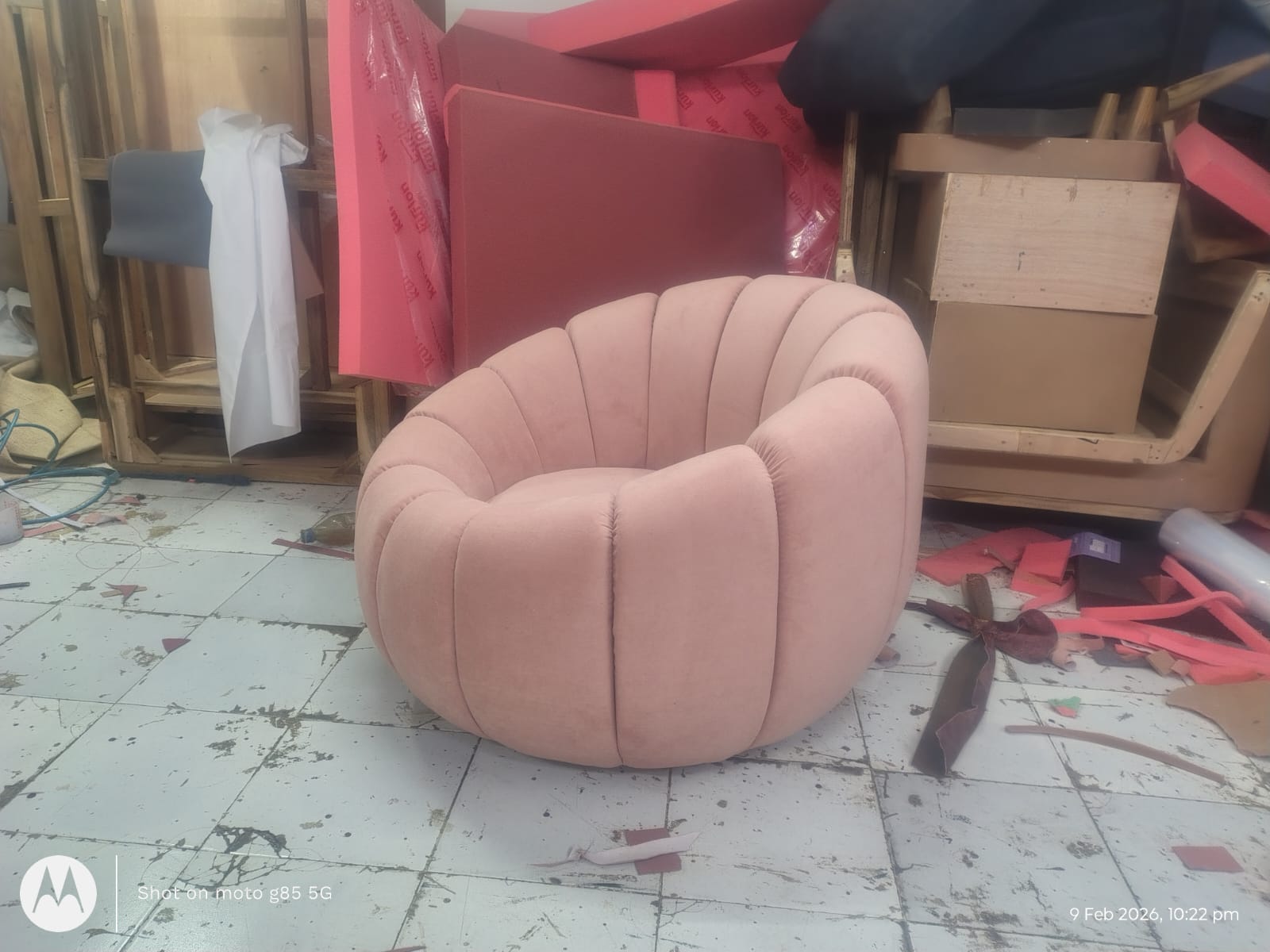 Modern Pink Velvet Accent Chair | Luxury Living Room Lounge Chair
